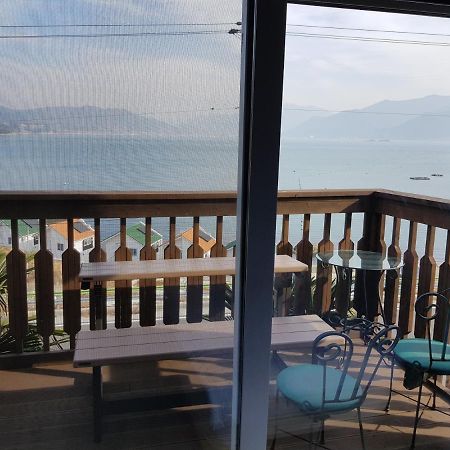 Rainbow Hill Pension Намхэ Экстерьер фото