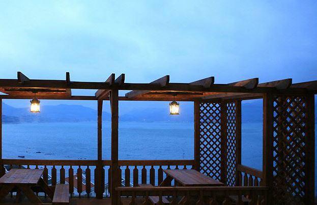 Rainbow Hill Pension Намхэ Экстерьер фото